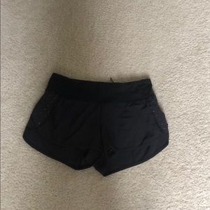 lululemon speed up shorts